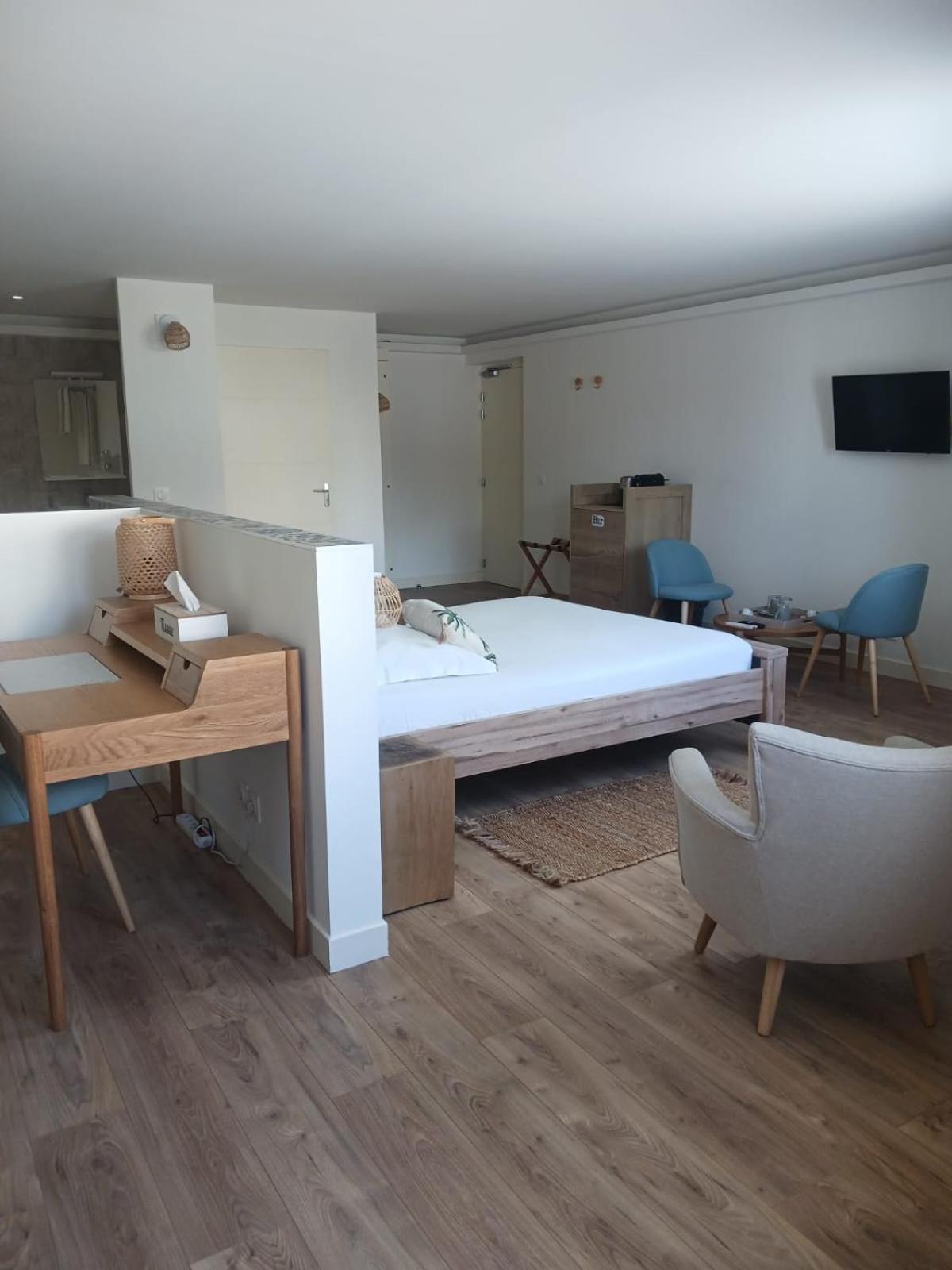 Cotinga Hotel Villars-les-Dombes Eksteriør billede